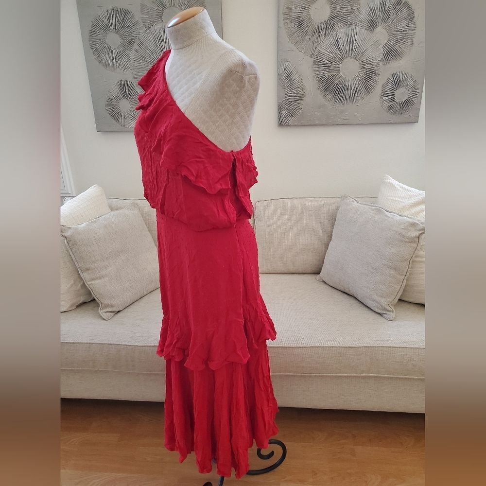 🌹 WAYF 🌹 One-Shoulder Ruffle Dress - [Large in Red] - Picture 6 of 15